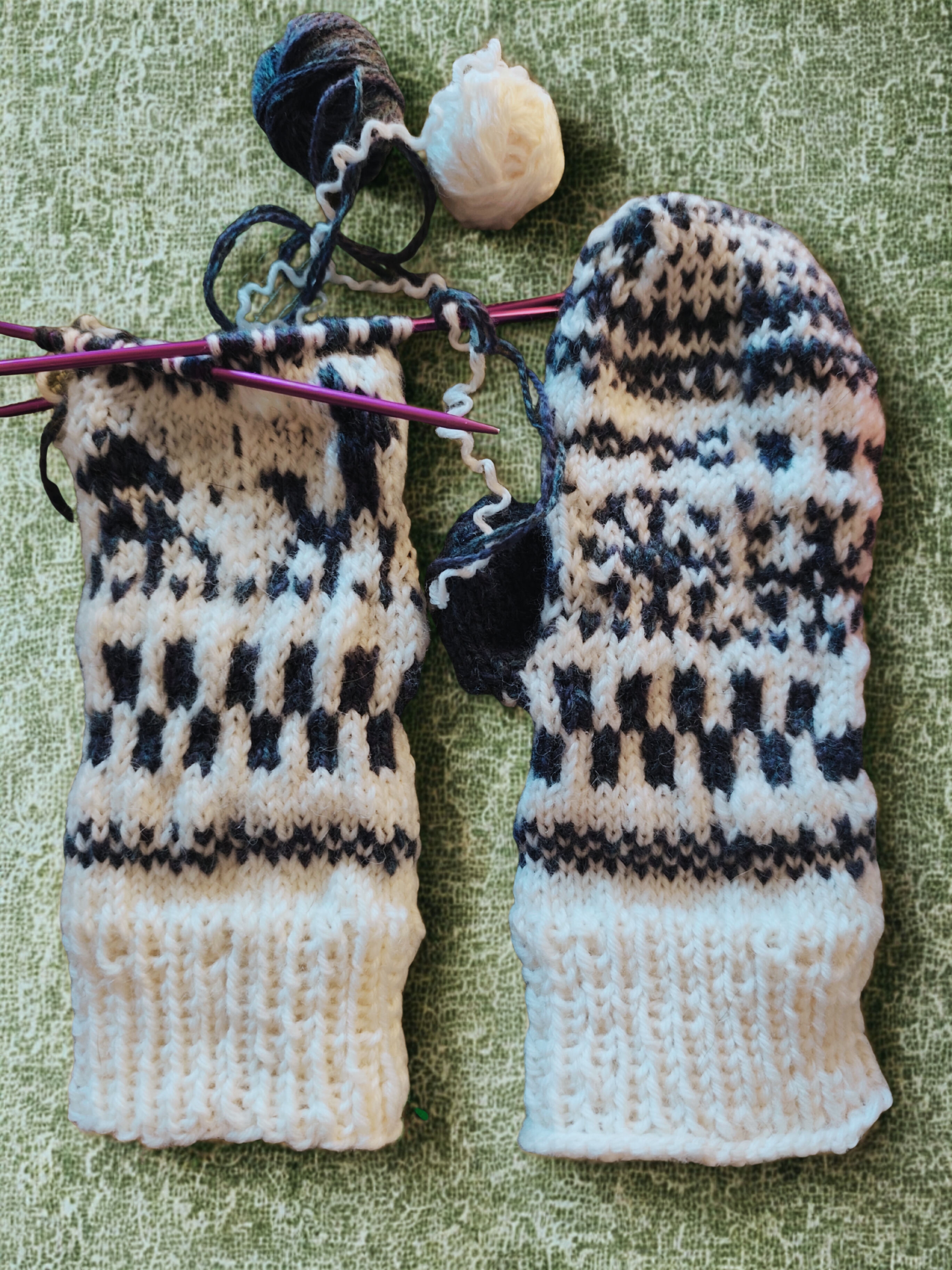 Rękawiczki żakardowe z wełny